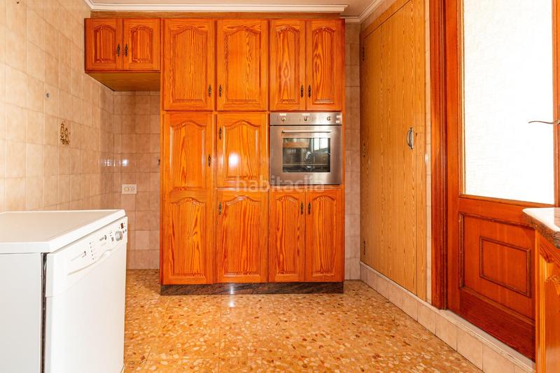 Foto 9677d9a1-a7f1-4260-8ea2-c5039c3307a3. Edifici a Font d´en Carròs (la)