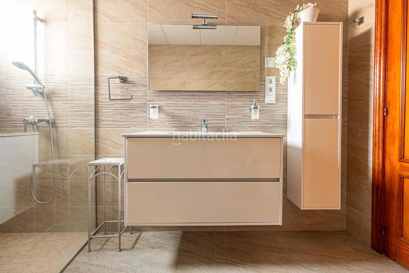 Foto a7529e7d-5cdd-48e4-a1be-8964b4131d87. Edifici a Font d´en Carròs (la)