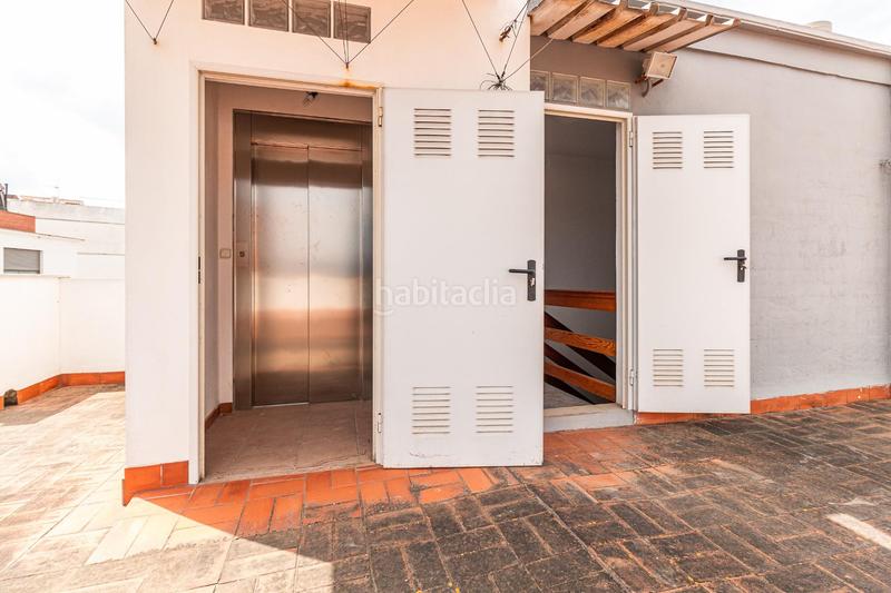 Foto f72333ba-6a9b-4bc7-a0b6-c2ff503253a7. Edifici a Font d´en Carròs (la)