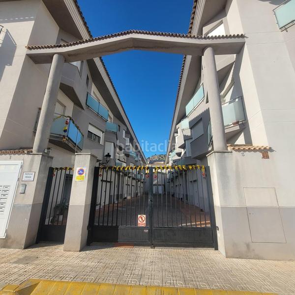 Foto 93ca3a3b-d8f3-4e0b-a785-4582ecf0fd88. Maison jumelée avec parking piscine dans Palma de Gandía