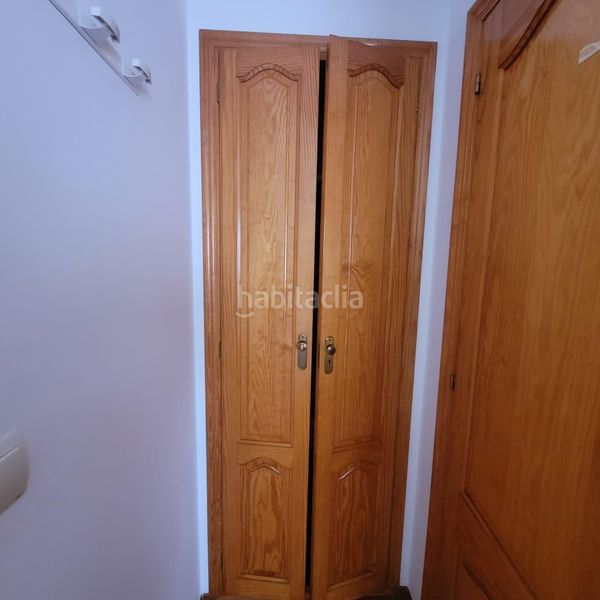 Foto 85b6f635-f200-477c-a404-4338d7a6c1f4. Planta baixa a Miramar