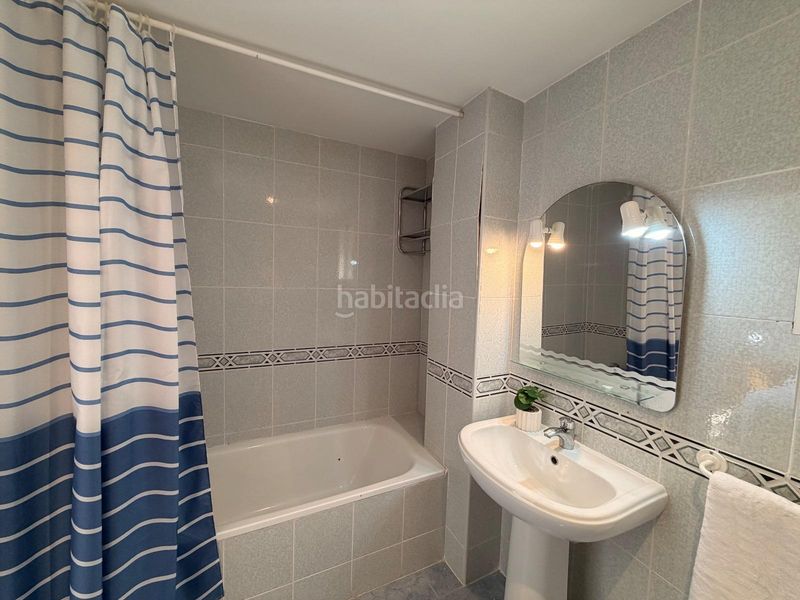 Foto 25ee99fd-b43c-448e-bf82-9f44f4946172. Apartament amb aparcament piscina a Playa de Gandía Gandia