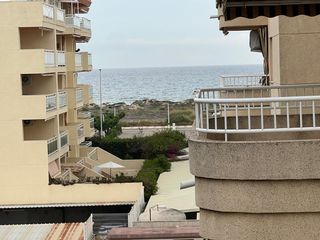 Appartement à Daimús. Apartamento con vistas al mar en playa de daimús tranquilidad y