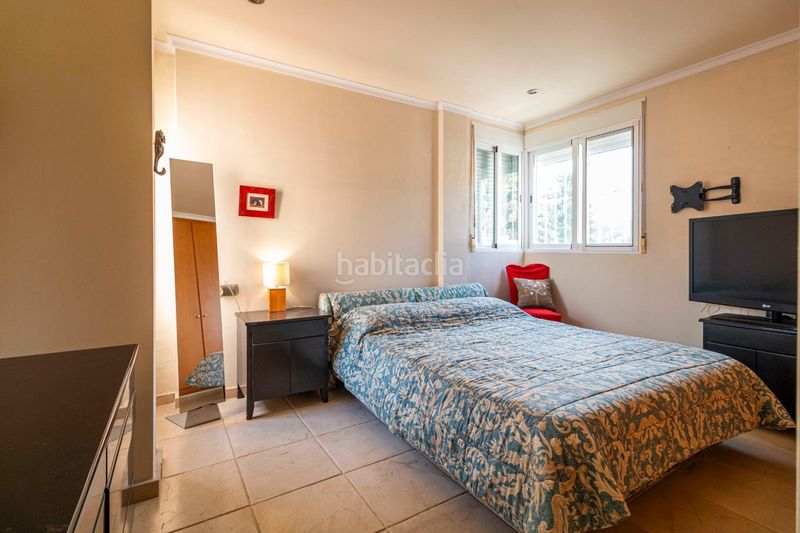 Foto 3d40b3ab-2a0e-44bc-b076-47fc1c5dd990. Casa amb aparcament a Urbanizaciones Gandia