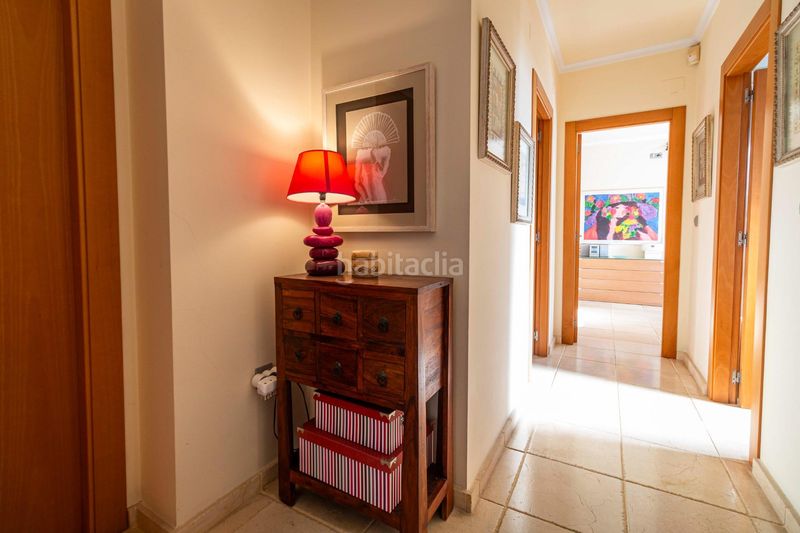 Foto 4186d46f-162b-4c4d-9db9-61091162c823. Casa amb aparcament a Urbanizaciones Gandia