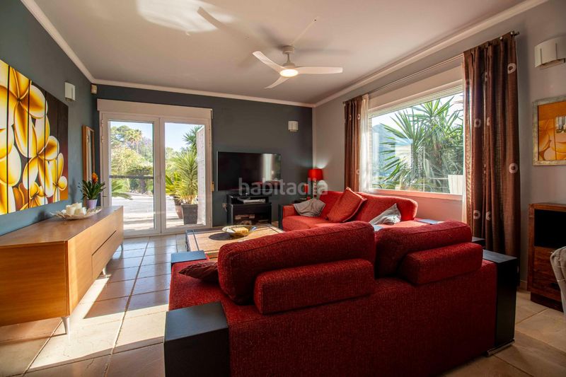 Foto bc825f69-7e3c-4beb-a899-0da0afa27c05. Casa amb aparcament a Urbanizaciones Gandia