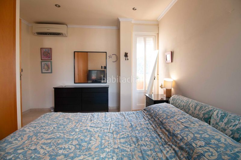 Foto da953e50-1a6f-47bf-97f6-dd2e94e1eeeb. Casa amb aparcament a Urbanizaciones Gandia