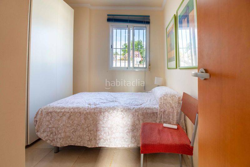 Foto feda2c72-a023-40c2-85ea-19211720e886. Casa amb aparcament a Urbanizaciones Gandia