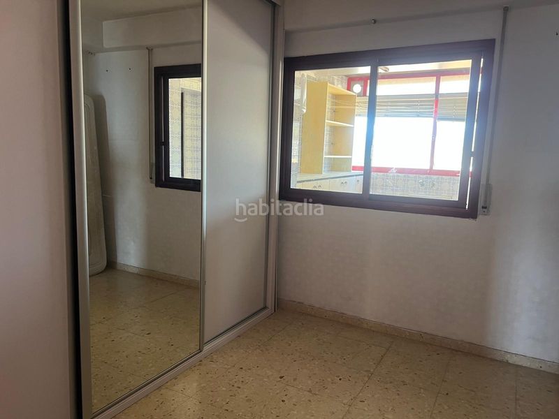 Foto ad9d6d4f-e7f3-4229-9910-f68fd7e737e3. Apartament amb aparcament piscina a Playa de Gandía Gandia