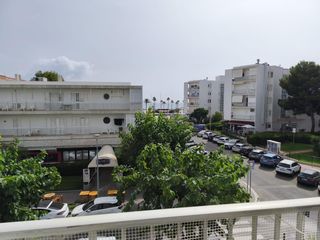 Alquiler Apartamento en Playa de Gandía. Apartamento con agradables vistas al mar y gran terraza
