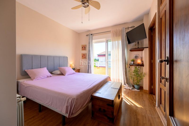 Foto 35ec957a-84b5-4c76-bbfb-9691404424b9. Casa aparellada amb aparcament piscina a Park Nord - Casona Gandia
