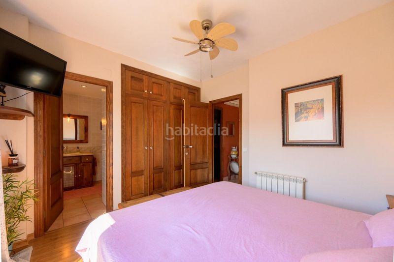 Foto bf832b12-4ac8-4772-be9b-e5672fa7e20e. Casa aparellada amb aparcament piscina a Park Nord - Casona Gandia