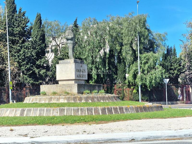 Foto b7a7e437-a475-45e9-9041-aee4a722a00d. Casa oportunidad única! local de dos plantas con azotea en el tejal ideal para convertir en vivienda en Puerto de Santa María (El)