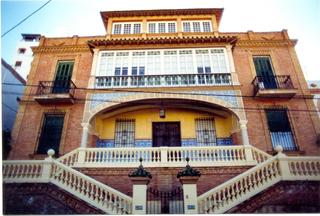 Xalet a Conde de Ureña. Exclusiva propiedad histórica con dos viviendas independientes e