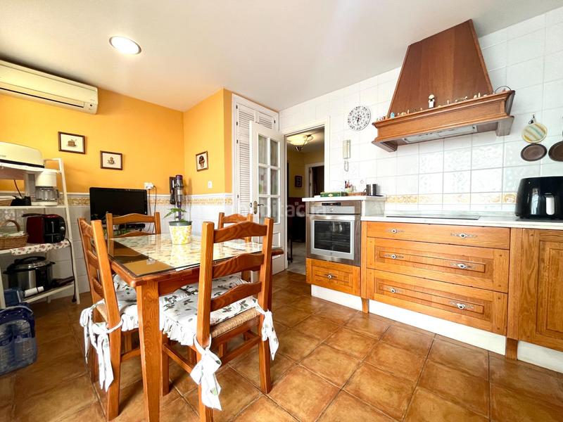Foto 97734b85-1095-4c57-8b66-a00b00c4b326. Casa aparellada a Pozoalbero Jerez de la Frontera