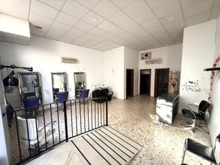 Local commercial à Santiago - Coronación. Oportunidad de local, actualmente peluqueria!!!