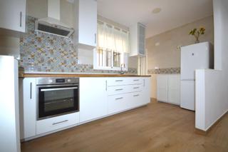 Appartement à Torresoto - Agrimensor. Piso en el centro, planta baja, reformado y con pequeño patio ex