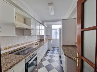 Miete Etagenwohnung in Santiago - Coronación. Piso luminoso con excelente ubicación en los naranjos