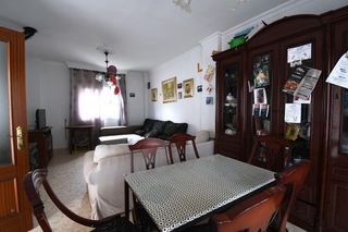 Semi detached house in El Rocío - La Milagrosa. Adosado en nuevajarilla con garaje