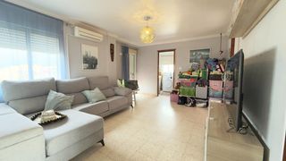 Pis  Calle la taranta. Piso tres dormitorios con ascensor