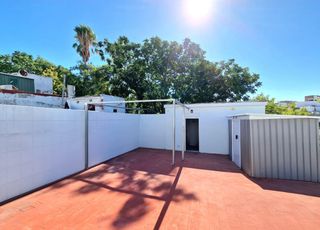 Casa en Torresoto - Agrimensor. Vivienda de dos plantas con azotea transitable y garaje en torre
