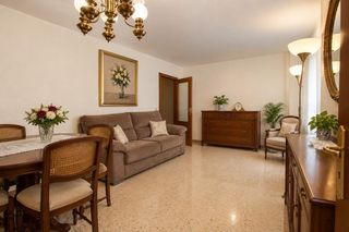 Piso en Santiago - Coronación. Venta de la nuda propiedad, piso de 4 dormitorios