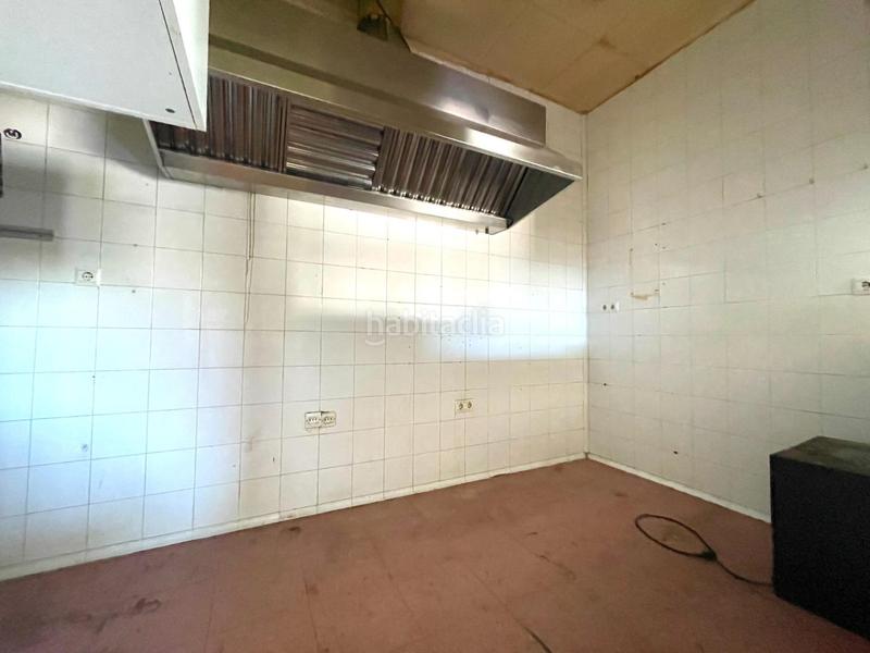 Foto 6ce40fd0-4741-4b74-824e-dbce024dea35. Local comercial  en nazaret de 60 metros en esquina en Jerez de la Frontera