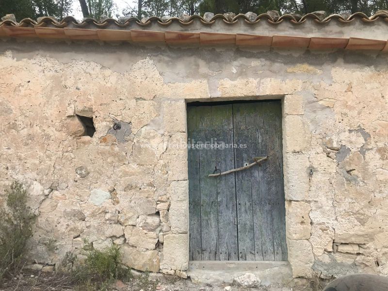 Foto 52d46678-857c-4b1a-b0c8-8cd5fc5d8576. Masia amb calefacció aparcament a Maria de la Salut