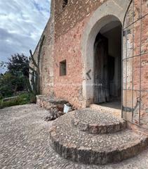 Mas à Llubí. Rustica con construccion especial!!!