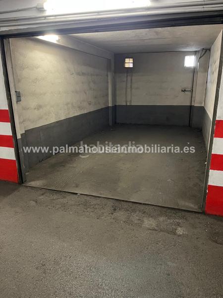 Foto e751c014-fa3b-45e5-85b9-257c555367ff. Car parking in Jaume III Palma de Mallorca
