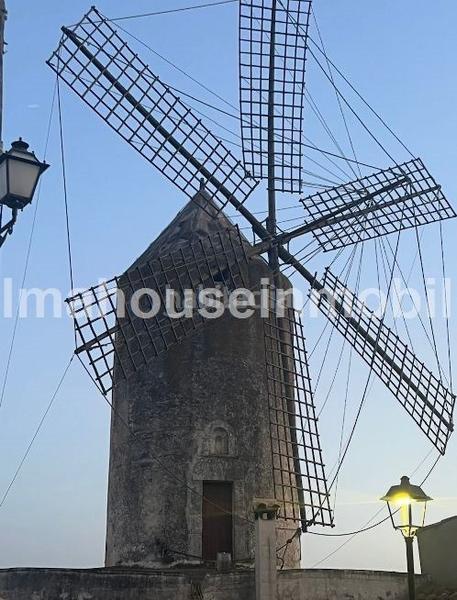 Foto 783a1a0b-b8cb-4a70-a20f-14c35edf53ec. Terreno residencial .....gran solar urbano edificable...... en Llubí