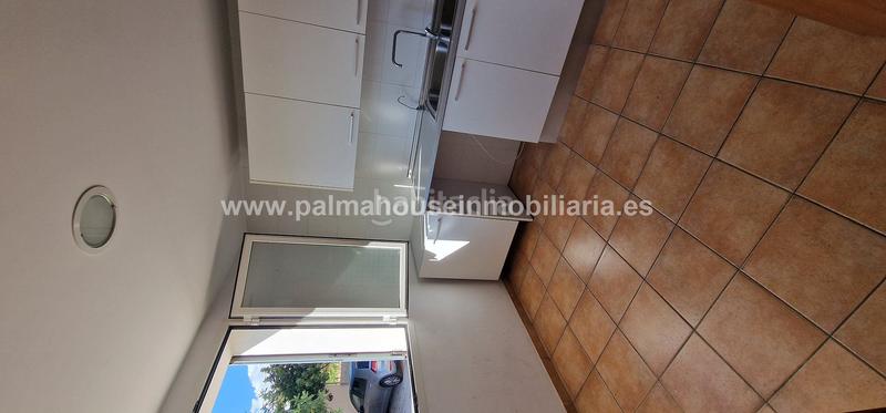 Foto f9778975-3a46-402d-9ea3-b67cb1bcc7d4. Alquiler casa adosada espacioso duplex con patio y terraza!! en Palma de Mallorca
