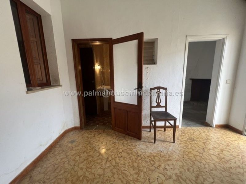 Foto f6aad77e-5217-4115-88ca-bbac4fc1ade8. Masia a Llubí