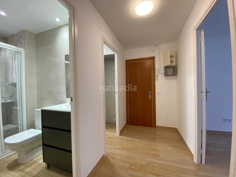 Foto 1b6ffb0a-744a-4e1e-8362-ef7851f1c9d3. Edificio  con 10 entidades en La Teixonera Barcelona