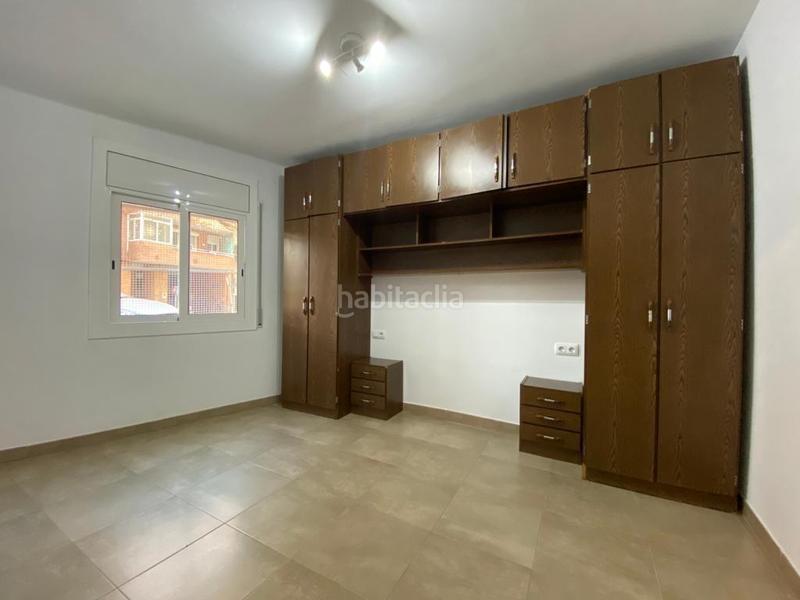 Foto 42bb6695-c728-4d98-8b03-b88d89f9fefb. Edificio  con 10 entidades en La Teixonera Barcelona