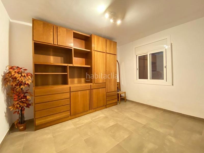 Foto 62f9c0e3-4bca-4920-beb7-d5d7ab31811b. Edificio  con 10 entidades en La Teixonera Barcelona