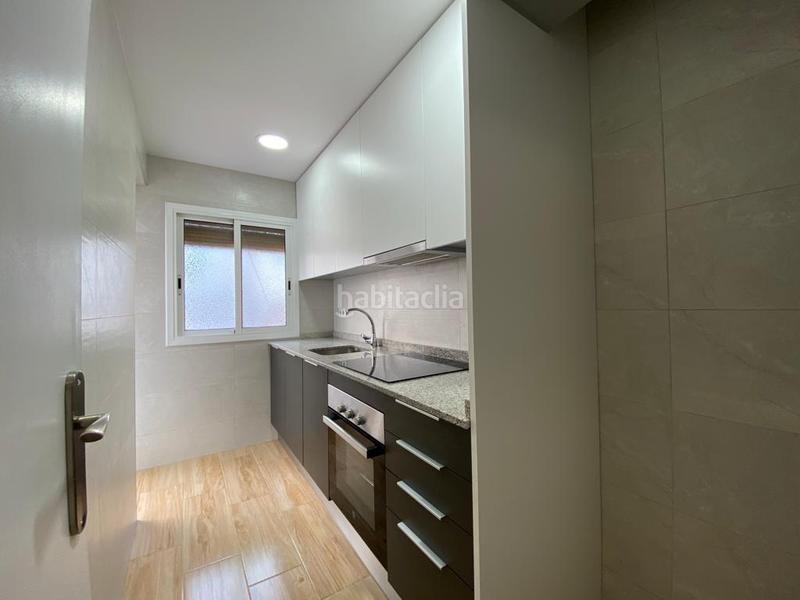 Foto 873fa102-4910-4e4d-a7e1-7a0c251a5b70. Edificio  con 10 entidades en La Teixonera Barcelona