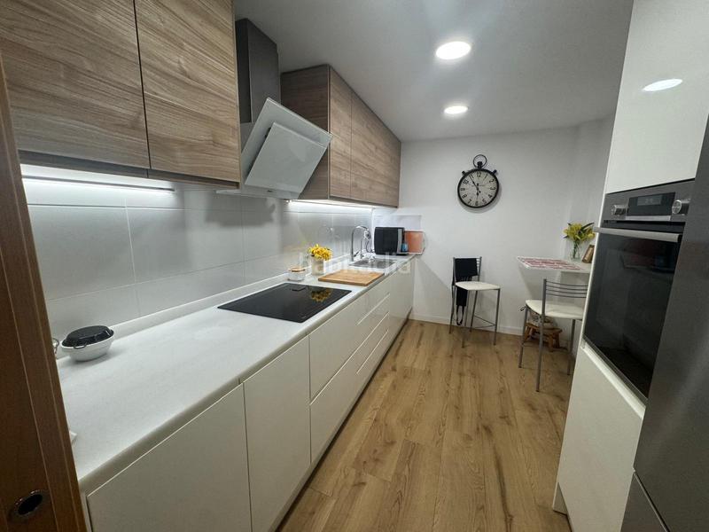 Foto 79e2b5ee-4a89-49ba-9afe-f81711e563af. Ático  céntrico con terraza! en Centre-Can Nadal Sant Feliu de Llobregat