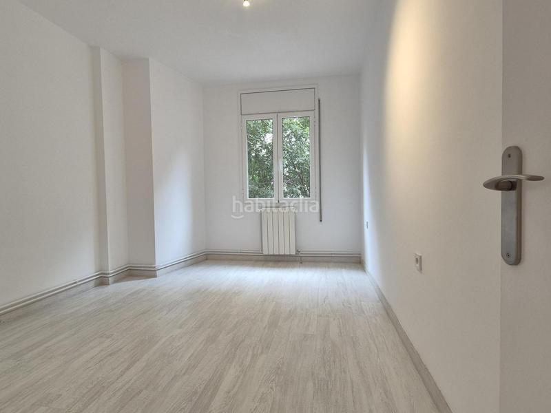 Foto 37806047-89c0-43bf-996e-13ba8fc0b9e3. Piso fantástico piso de 103 m2, situado en la calle llança en Barcelona
