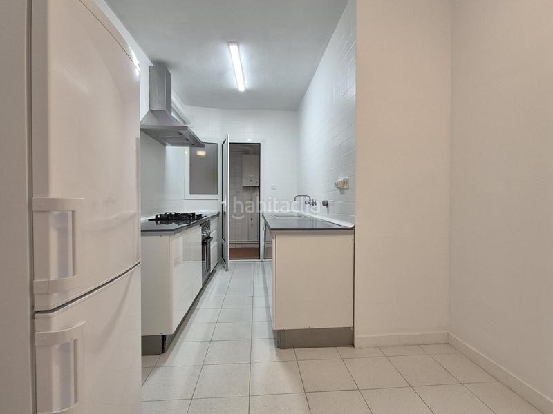 Foto a5c0c8d4-8c45-446d-84c9-f6b2a1429027. Piso fantástico piso de 103 m2, situado en la calle llança en Barcelona