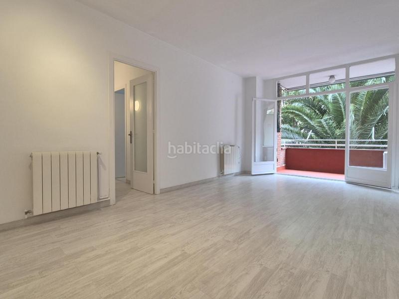 Foto a5c51c39-e6e3-4660-bf0d-c126be3b2113. Piso fantástico piso de 103 m2, situado en la calle llança en Barcelona