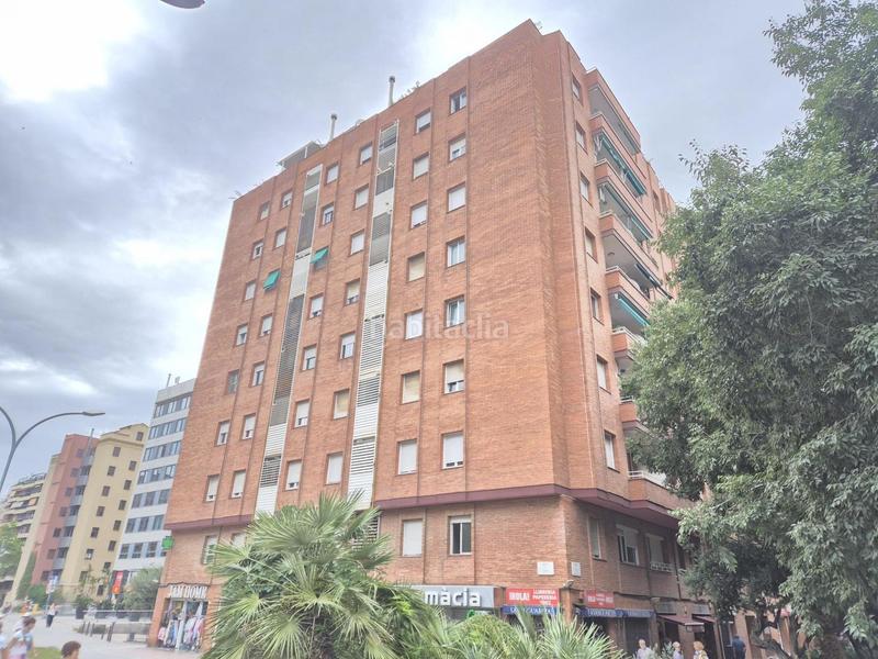 Foto c4420aa9-69ec-4934-8ea4-a9ced87209e7. Piso fantástico piso de 103 m2, situado en la calle llança en Barcelona