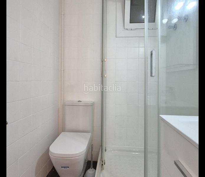 Foto edb7eeea-0fa9-409b-877c-fcbf47fe8473. Piso fantástico piso de 103 m2, situado en la calle llança en Barcelona