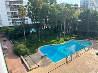Appartement  Calle del marquès de mulhacén. Piso reformado con vistas despejadas, zona comunitaria y parking