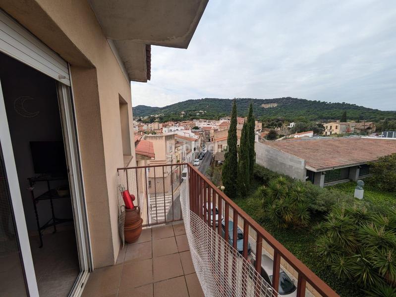 Foto 37cb2b2a-f5e1-4164-9509-8e0ab6749ce1. Duplex avec chauffage dans Nucli Urbà Argentona