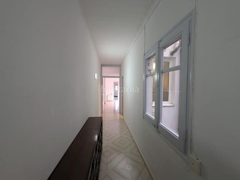 Foto abfd9cbd-9e31-4522-ba16-f861663ae058. Flat with heating in Navas Barcelona