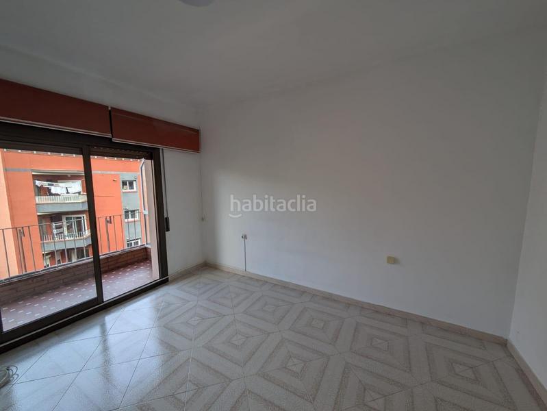 Foto e4f1d07c-d865-4ee1-aae1-c92be81fc463. Flat with heating in Navas Barcelona