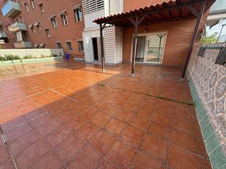 Appartement  Calle frederica montseny. Luminoso piso con gran terraza, parking y trastero en mas lluí