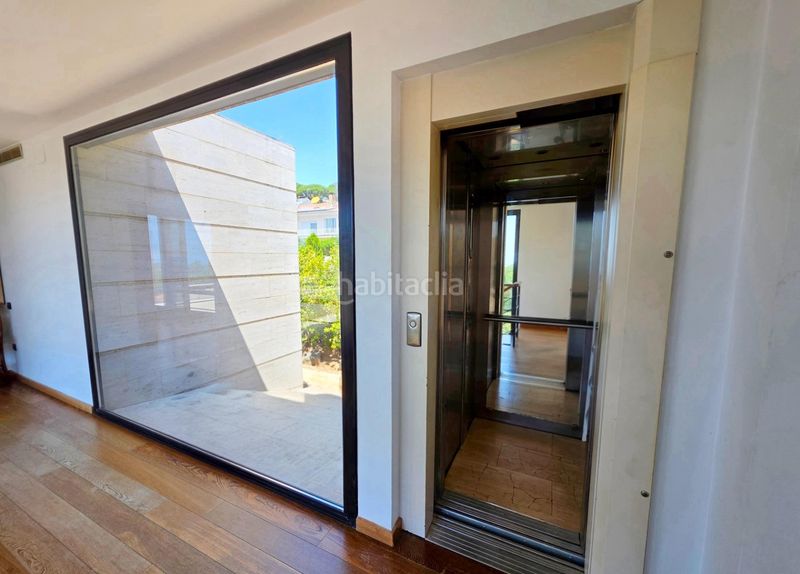 Foto c164307e-eb9d-49c3-8e3d-43164fa17b3e. Xalet amb aparcament piscina a Cabrils