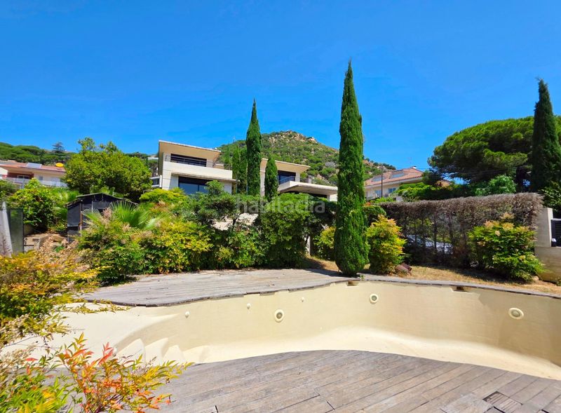 Foto c6a25d10-8149-4f40-be6d-f4cc0e1b7b7b. Xalet amb aparcament piscina a Cabrils